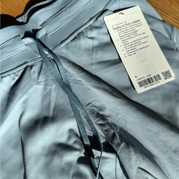 NWT lululemon ready to rulu jogger chambray size 4 - Picture 5 of 5